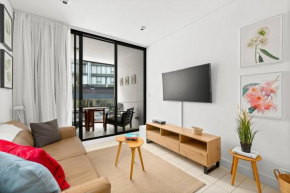 Secluded Surry Hills Escape with Private Balcony, Sydney